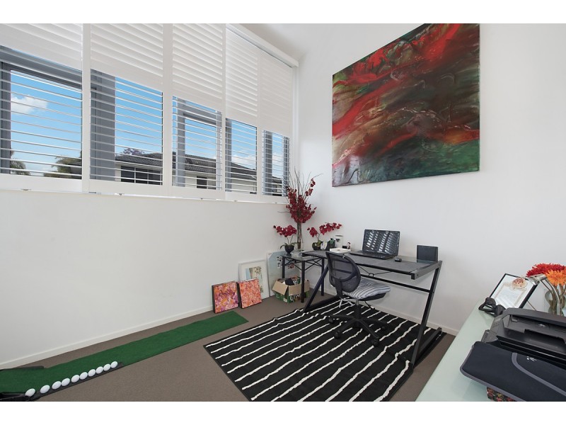 2/14 Military Close, Annerley QLD 4103