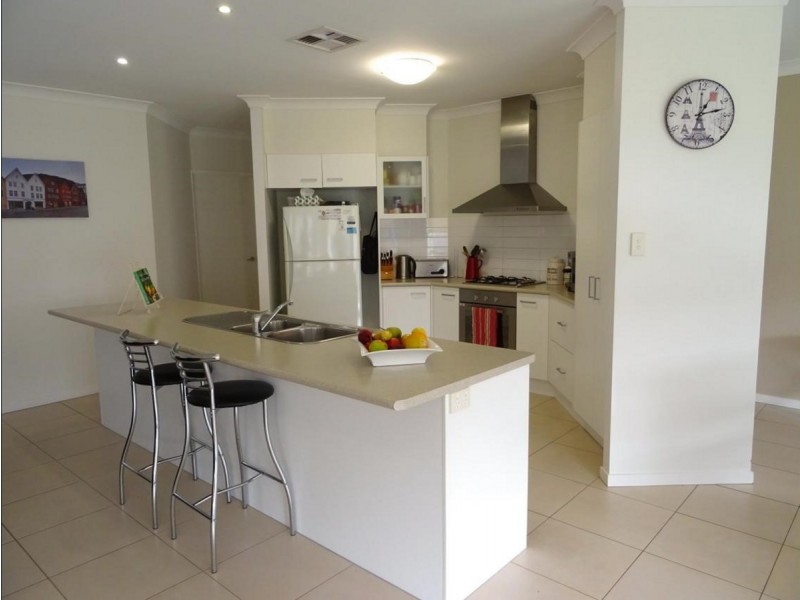 25 Georgia Place, The Gap QLD 4061