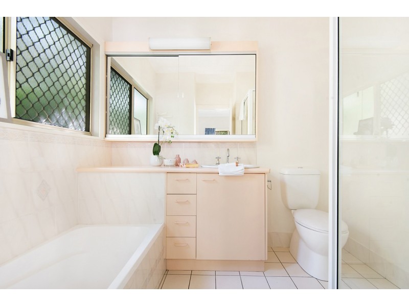154 Jubilee Terrace, Bardon QLD 4065
