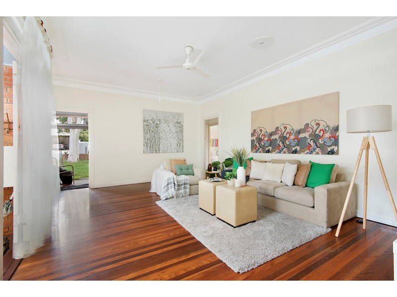 29 Beatrice Street, Bardon QLD 4065