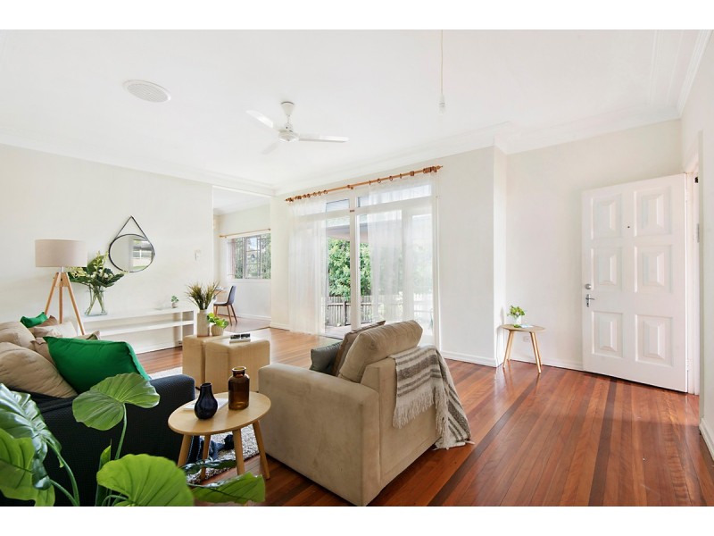 29 Beatrice Street, Bardon QLD 4065