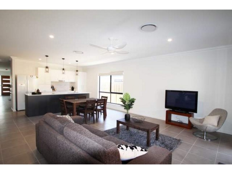19 Fortescue Street, Pimpama QLD 4209