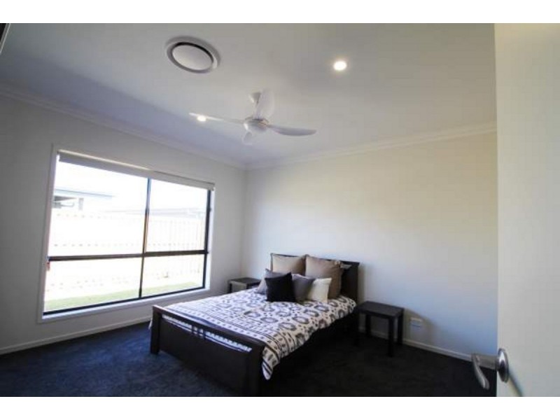 19 Fortescue Street, Pimpama QLD 4209