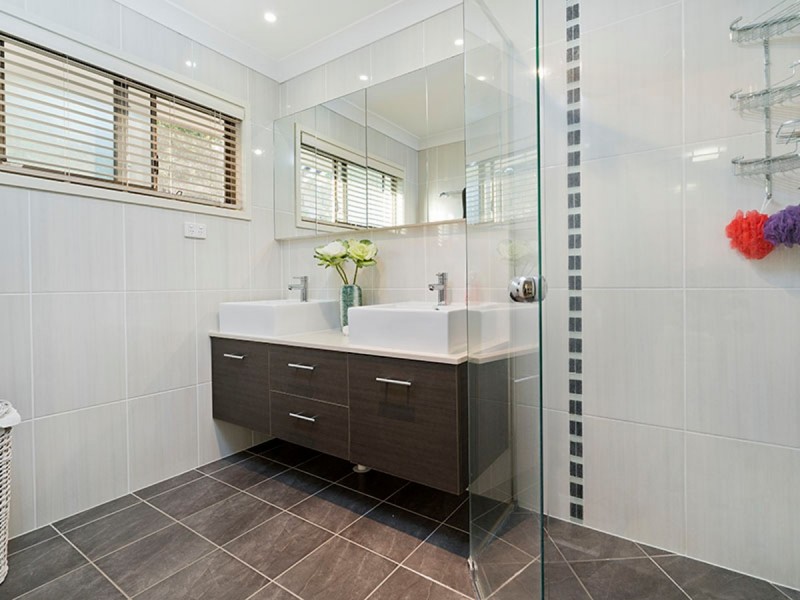 8 Bellerose Street, The Gap QLD 4061