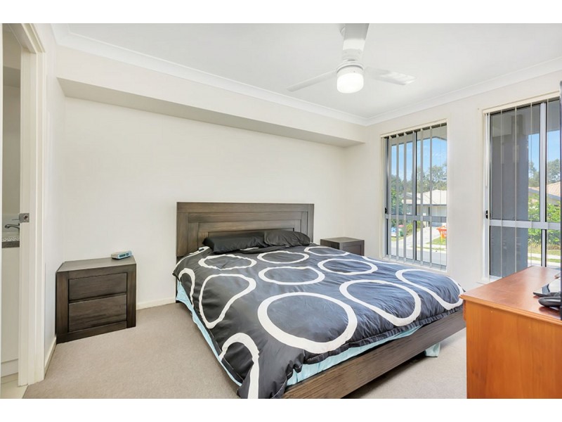 5 Hallvard Crescent, Augustine Heights QLD 4300