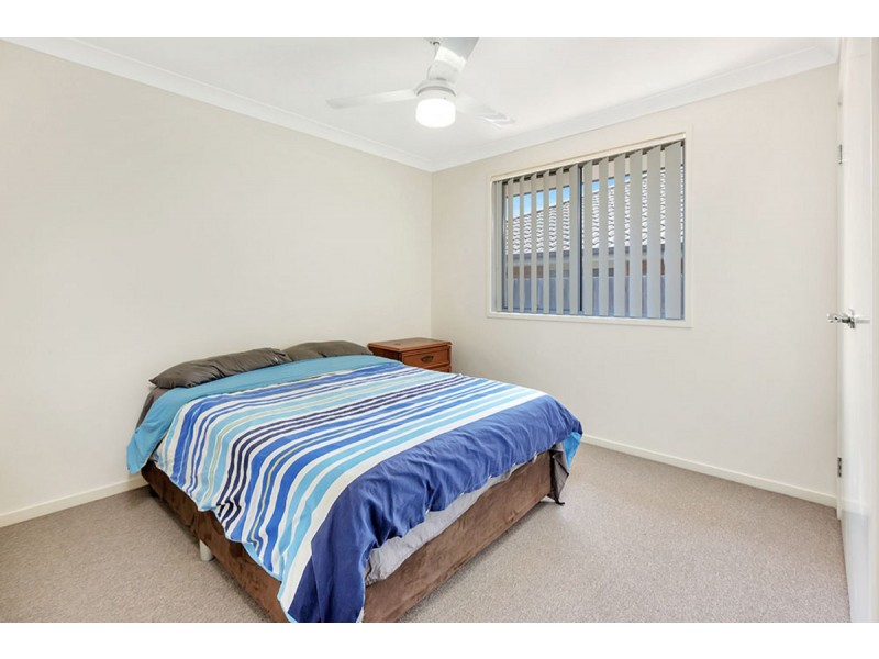5 Hallvard Crescent, Augustine Heights QLD 4300