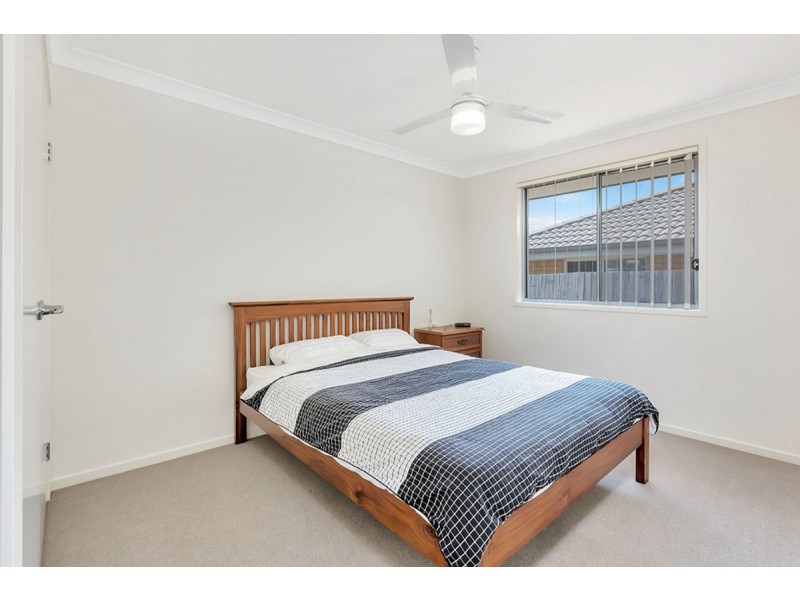 5 Hallvard Crescent, Augustine Heights QLD 4300