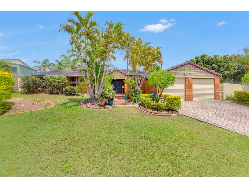 4 St Andrews Court, Albany Creek QLD 4035