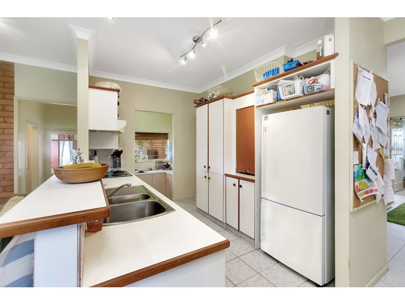 4 St Andrews Court, Albany Creek QLD 4035