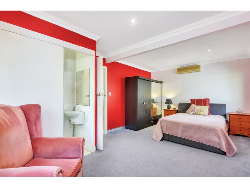 48 Warana Street, The Gap QLD 4061