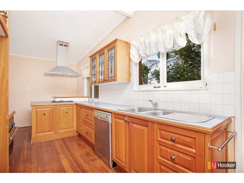 3 Madeira Street, The Gap QLD 4061