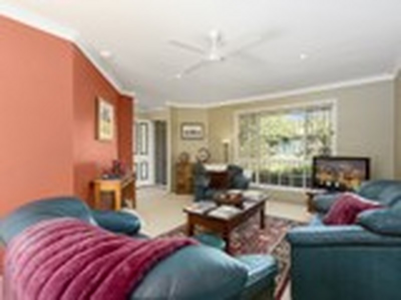 1 Presley Court, Windaroo QLD 4207