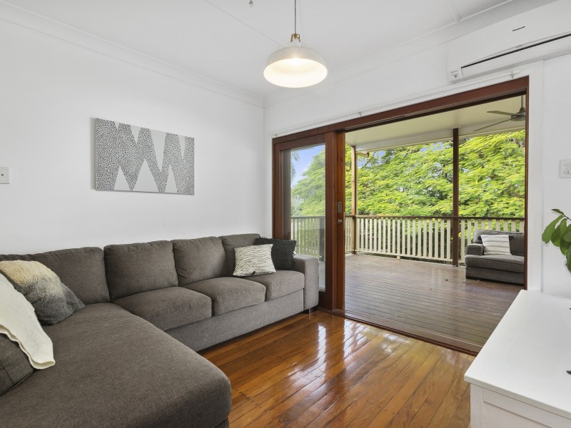 71 Bannerman St, Oxley QLD 4075