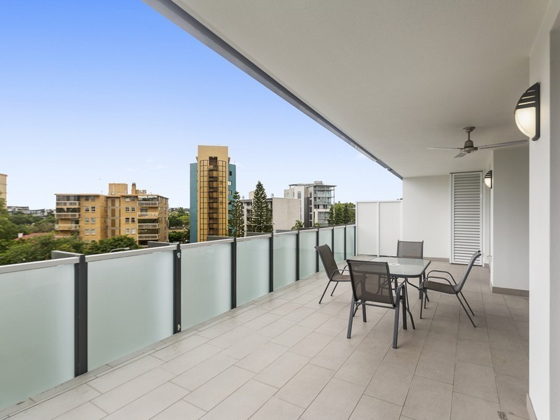 32/68 Benson Street, Toowong QLD 4066
