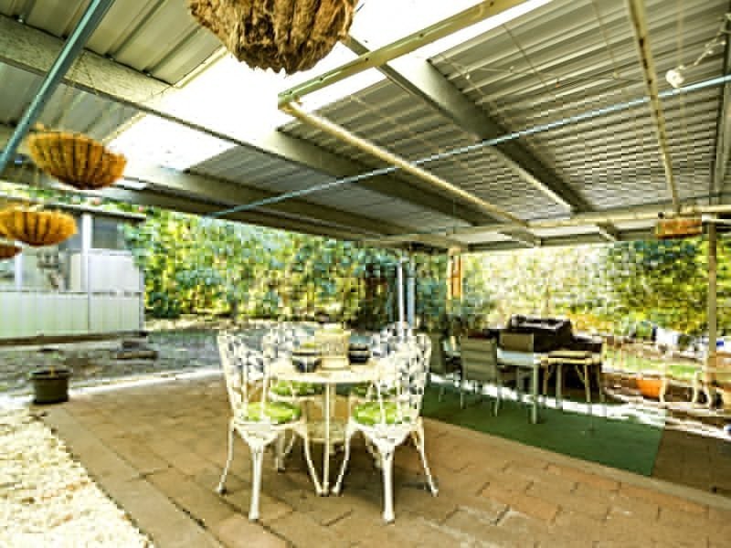 729 Oxley Road, Corinda QLD 4075