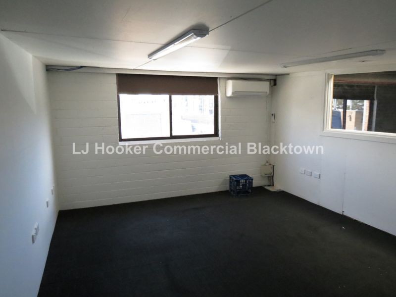 15 & 16/12 Garling Road, Kings Park NSW 2148