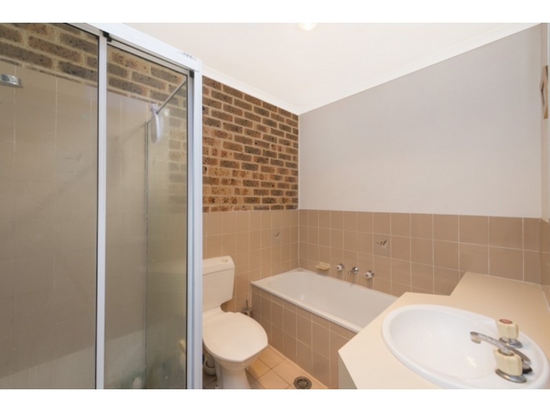 2/1 Edwell Place, Lyneham ACT 2602
