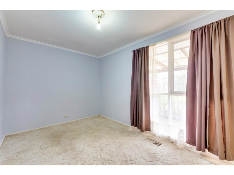 31 Castieau Street, Higgins ACT 2615