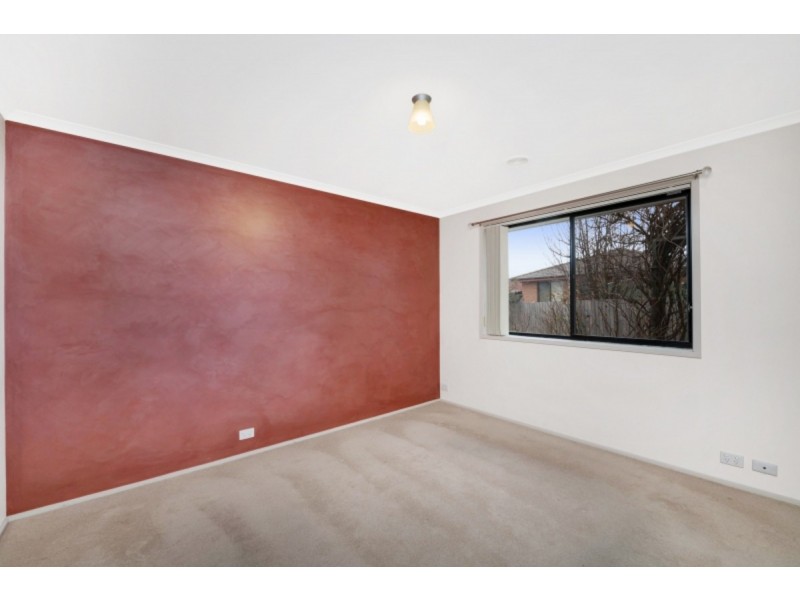 6 Fairlight Street, Dunlop ACT 2615