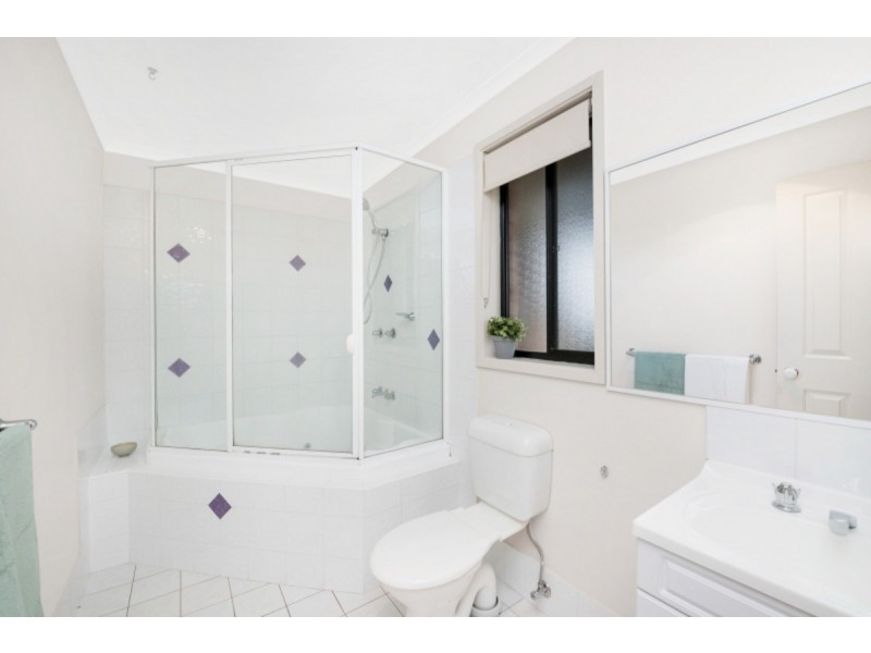 6 Fairlight Street, Dunlop ACT 2615
