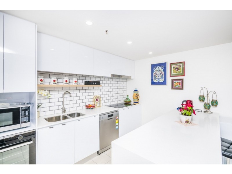 1816/120 Eastern Valley Way, Belconnen ACT 2617