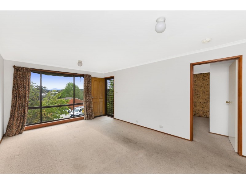 21/21 Alsop Close, Phillip ACT 2606