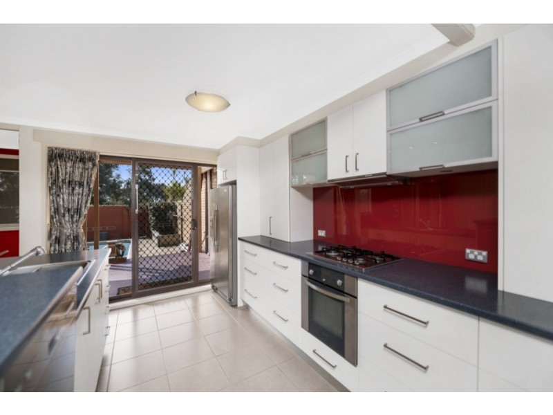8/22 Namatjira Drive, Weston ACT 2611