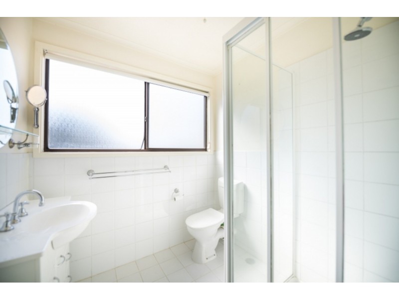 8/22 Namatjira Drive, Weston ACT 2611