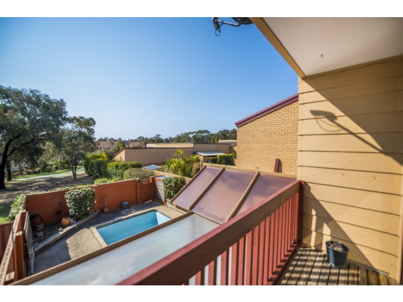 8/22 Namatjira Drive, Weston ACT 2611