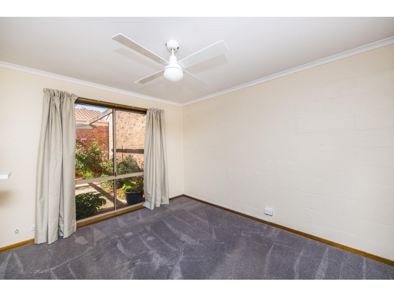26/12 Luke Street, Holt ACT 2615