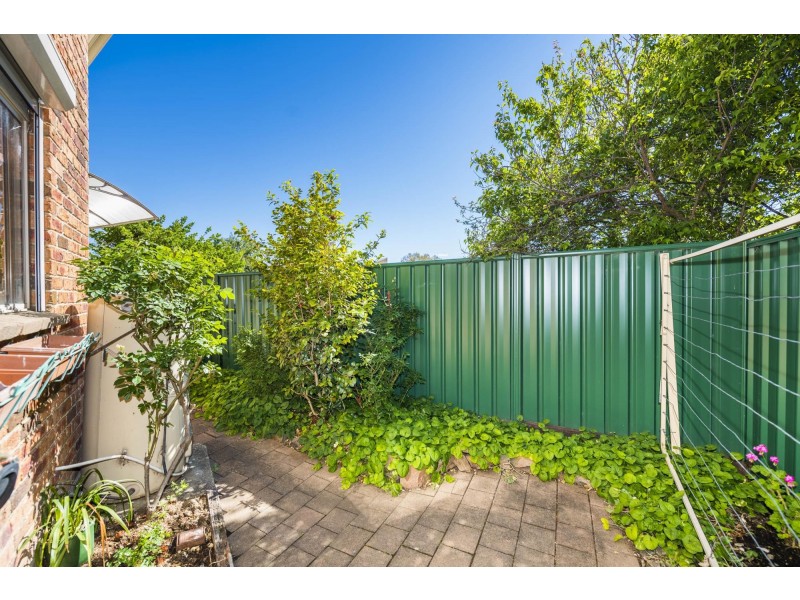 26/12 Luke Street, Holt ACT 2615