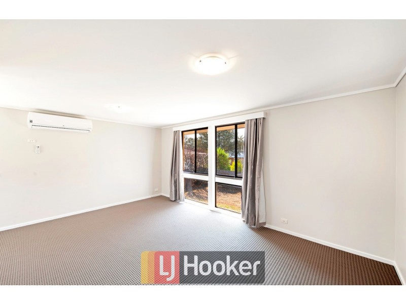 4 Hepburn Place, Kambah ACT 2902