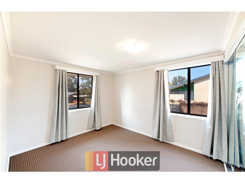 4 Hepburn Place, Kambah ACT 2902