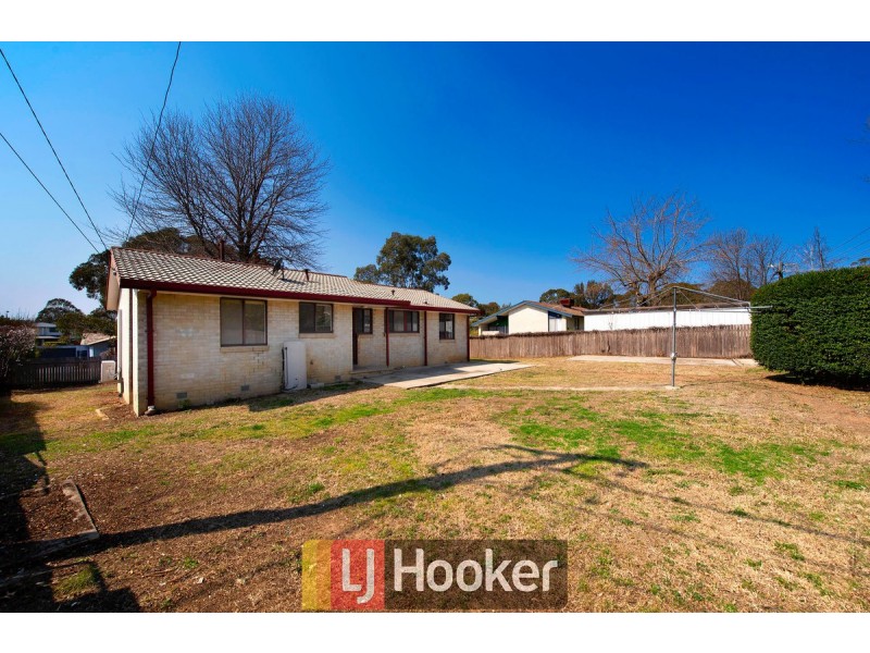 4 Hepburn Place, Kambah ACT 2902