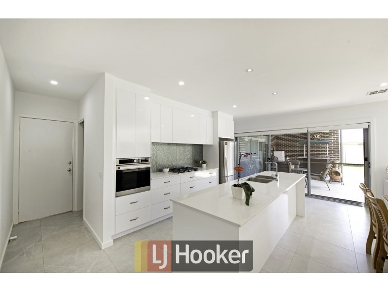 10 Angus Place, Bungendore NSW 2621