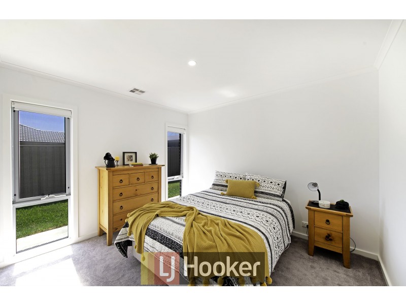 10 Angus Place, Bungendore NSW 2621