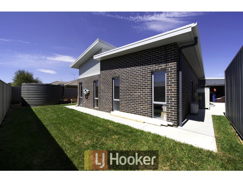 10 Angus Place, Bungendore NSW 2621