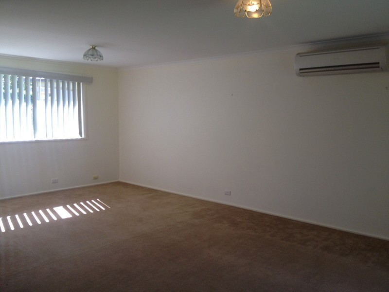 70 Degraves Crescent, Wanniassa ACT 2903