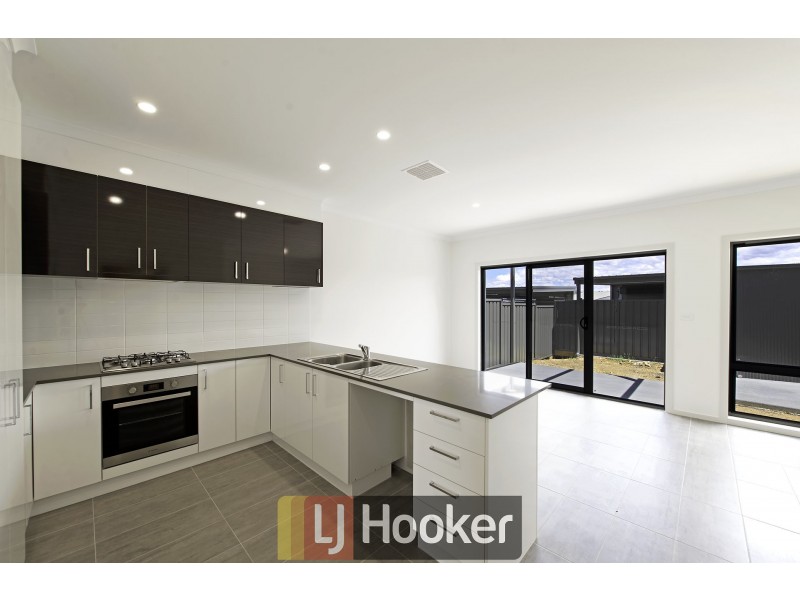 268 Gorman Drive, Googong NSW 2620