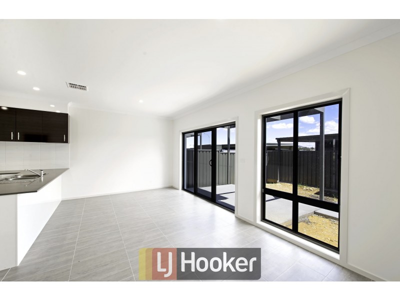 268 Gorman Drive, Googong NSW 2620