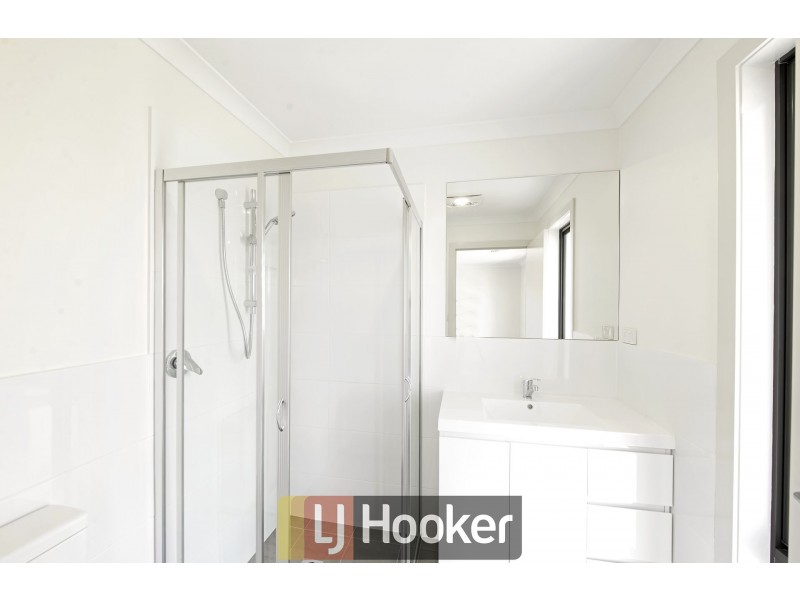 268 Gorman Drive, Googong NSW 2620