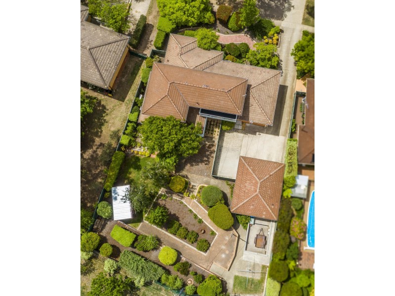 16 Dookie Street, Farrer ACT 2607