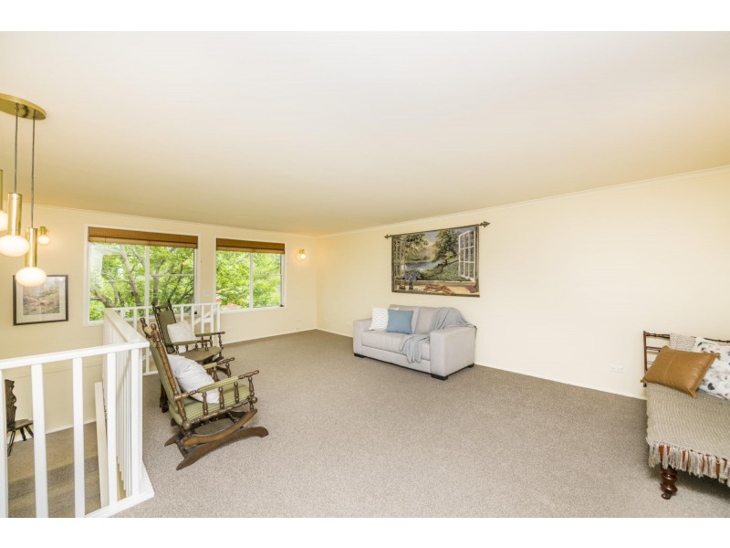 16 Dookie Street, Farrer ACT 2607