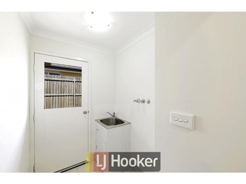 52 Hilda Kincaid Crescent, Macgregor ACT 2615