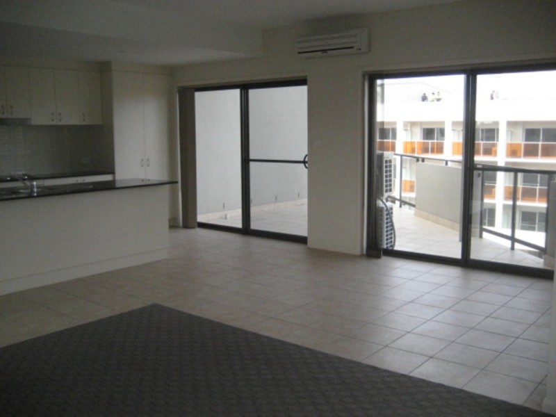 37/2 Eillen Good Street, Greenway ACT 2900