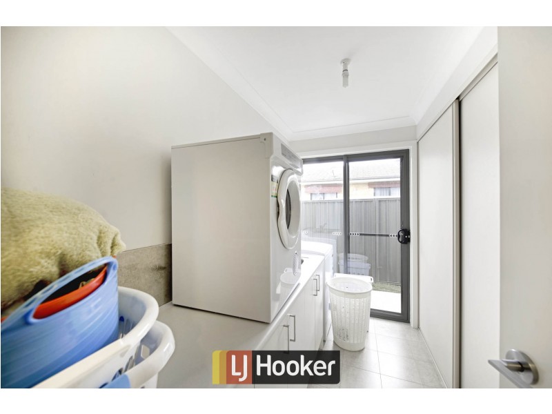 4 Sims Place, Kambah ACT 2902
