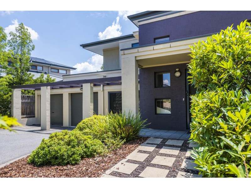 2 Lyle Place, Chifley ACT 2606