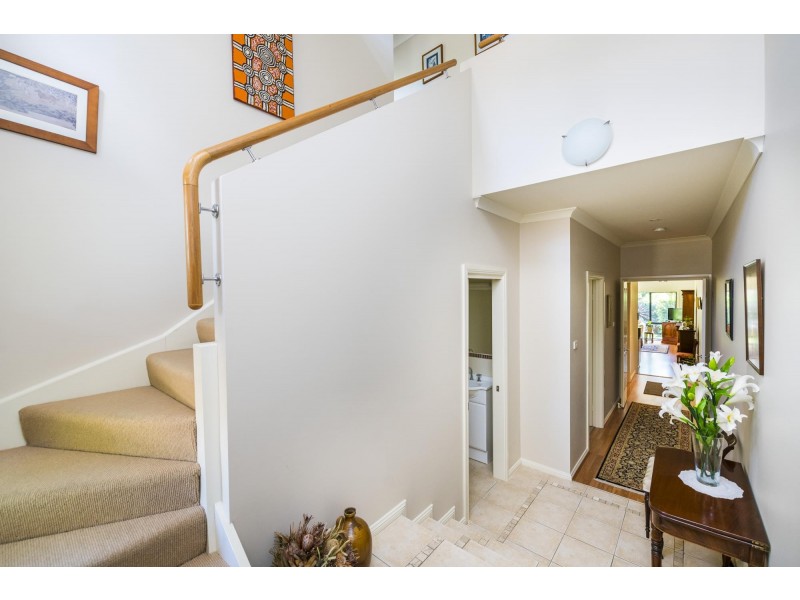 2 Lyle Place, Chifley ACT 2606