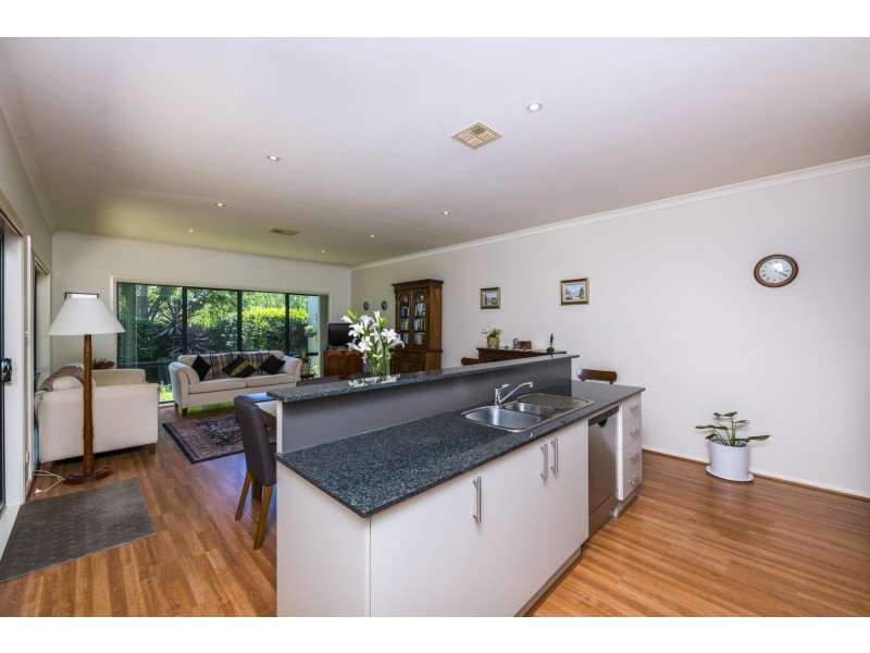 2 Lyle Place, Chifley ACT 2606