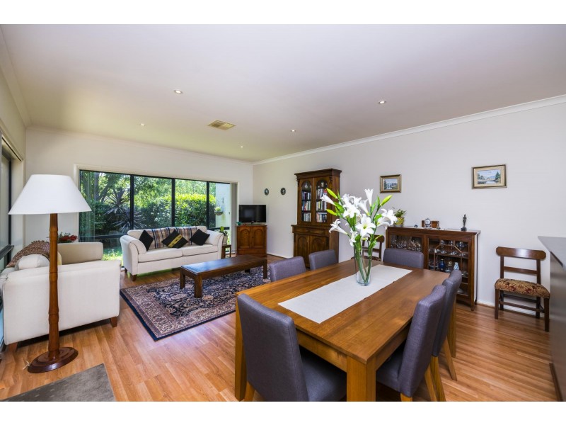 2 Lyle Place, Chifley ACT 2606